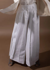 Kiana Linen Pleated Pants