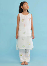 A Model Wearing White Linen Kids Aneya Patchwork Floral Linen Kurta Set- White, curated by Only Ethikal