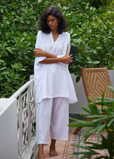 Woman wearing White Pure Cotton Moonshine Co-ord Set,by Kharakapas curated by Only Ethikal