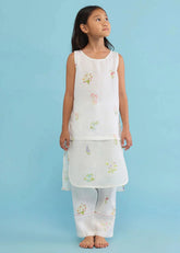 A Model Wearing White Linen Kids Aneya Patchwork Floral Linen Kurta- White, curated by Only Ethikal