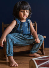 Unisex Organic Zoo Jhabla With Indigo Check Pants