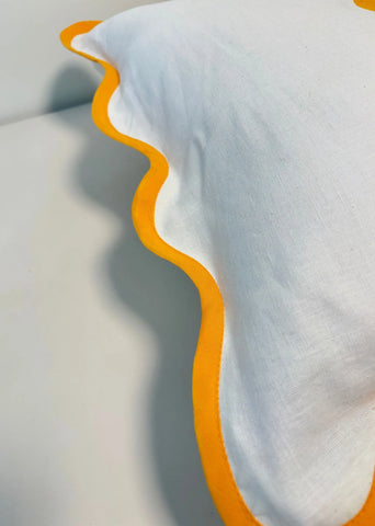 Retro Petal Cotton Wavy Cushion Cover- Yellow & White