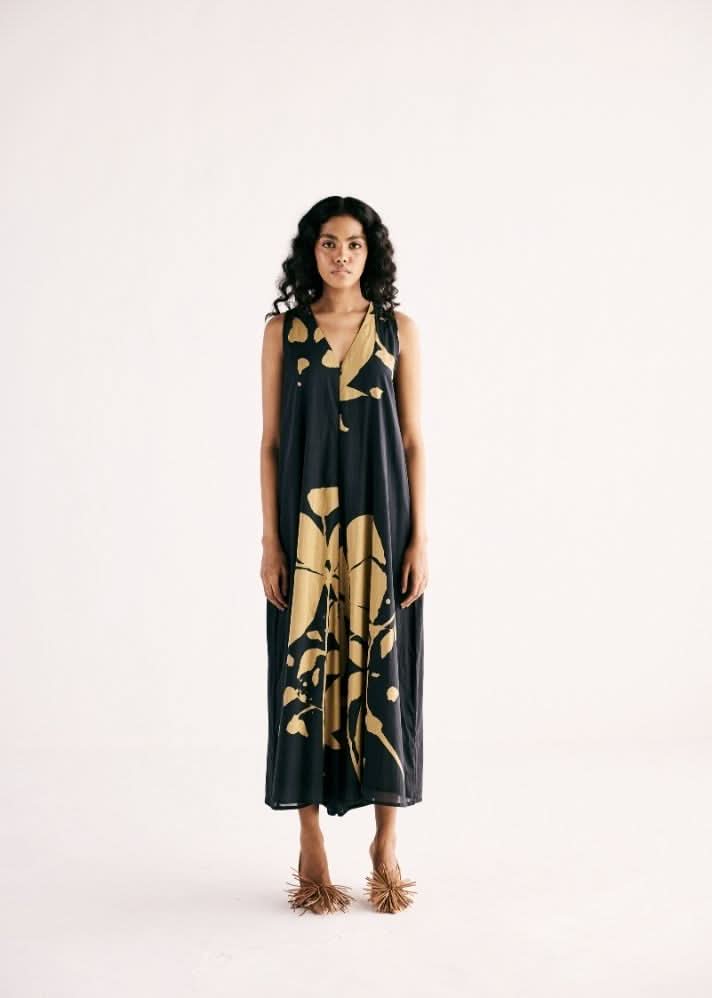 A Model Wearing Multicolor,Cotton Mul Treassure Island curated by Only Ethikal