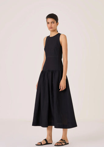 Nuwan Black Quilted Dress
