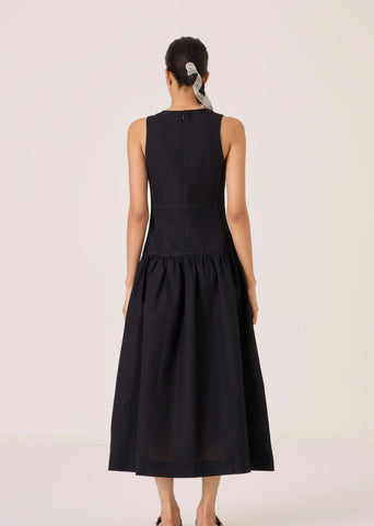 Nuwan Black Quilted Dress