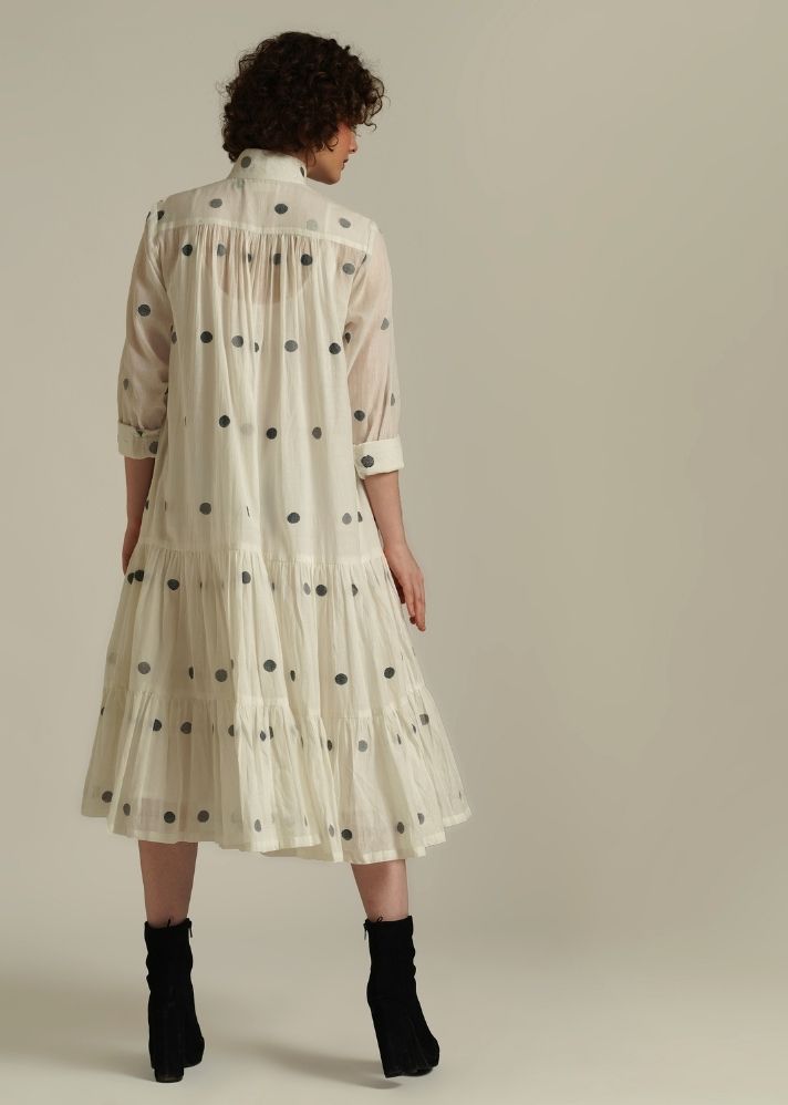 A Model Wearing Beige Pure Cotton Royale XXXVII, curated by Only Ethikal