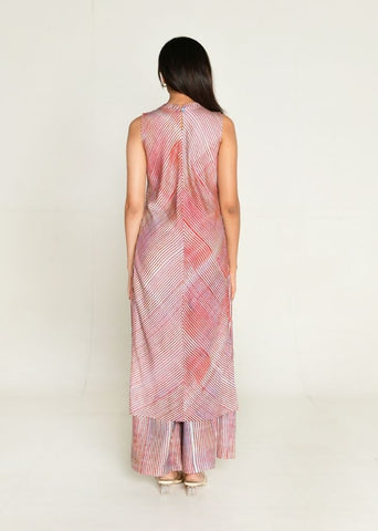 A Model Wearing Multicolor Cotton Bemberg Plosky Cloud High Slit Kurta, curated by Only Ethikal