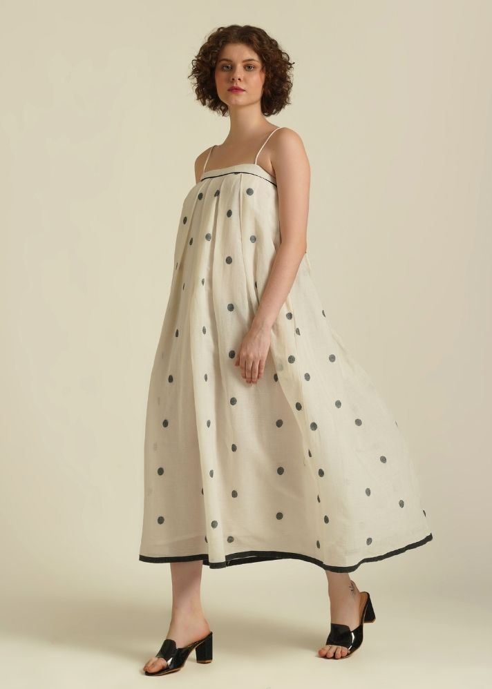 A Model Wearing Beige Pure Cotton Royale XLIII, curated by Only Ethikal