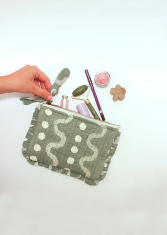Sustainable Quilted Cotton Travel Pouch Grey Flat Frill Organizer