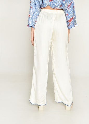 A Model Wearing Multicolor Cotton Bemberg Ponzo White Pant, curated by Only Ethikal