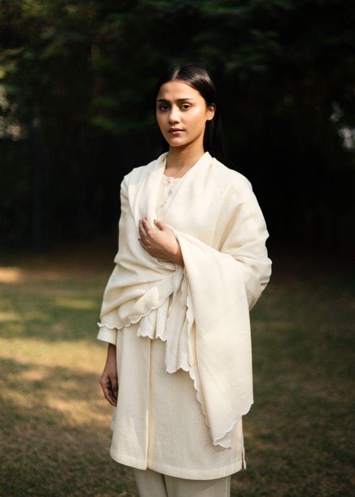 A Model Wearing White   Wool White  Iris Set ( With Stole ), curated by Only Ethikal