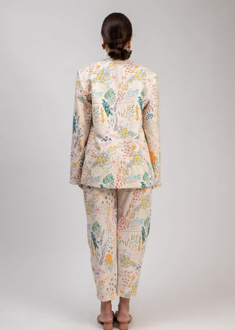 A Model Wearing Multicolor Linen Liza Printed Blazer, curated by Only Ethikal