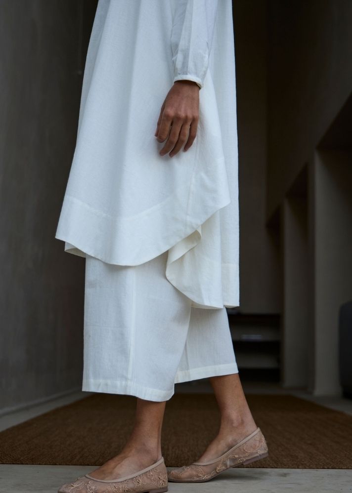 A Model Wearing White Cotton Khadi Woodstock Milk Set , curated by Only Ethikal