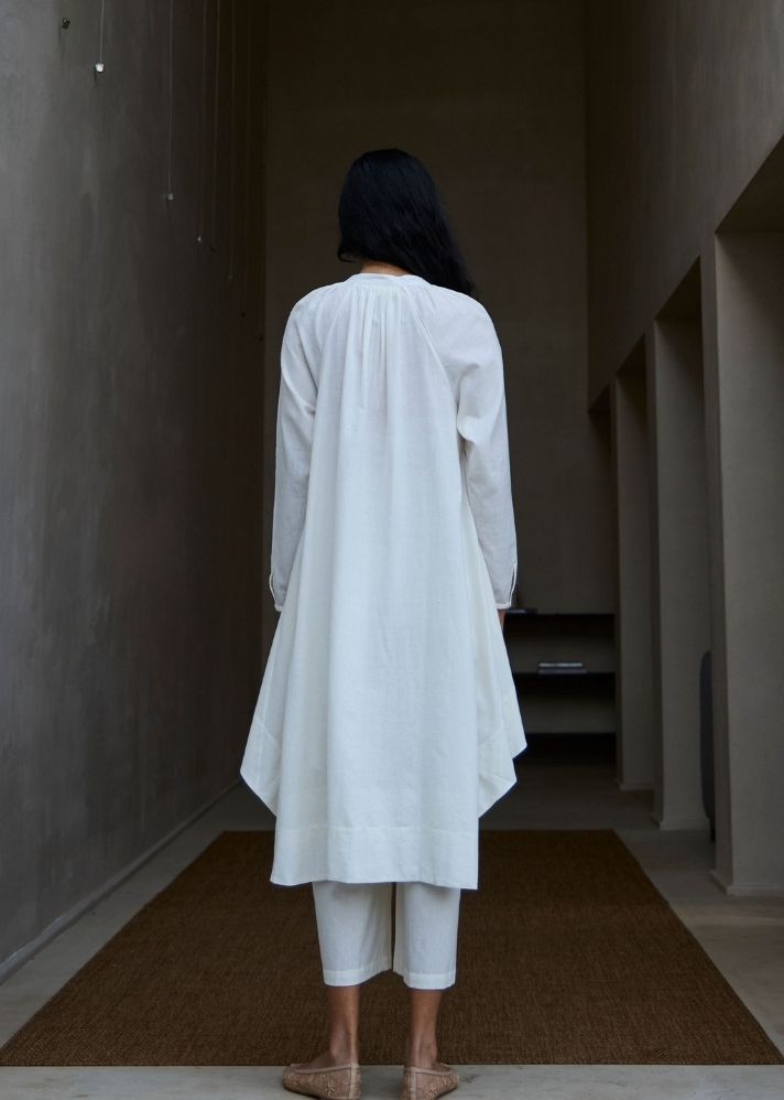 A Model Wearing White Cotton Khadi Woodstock Milk Set , curated by Only Ethikal