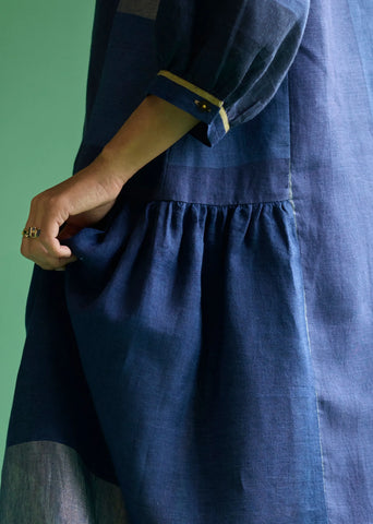 Nura Metallic Linen Paneled Dress- Navy