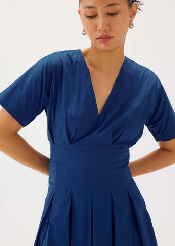 Poplin Blue V-Neck Box Pleat Midi Dress