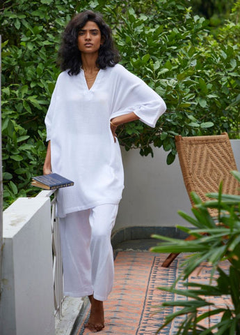 Woman wearing White Pure Cotton Moonshine Co-ord Set,by Kharakapas curated by Only Ethikal