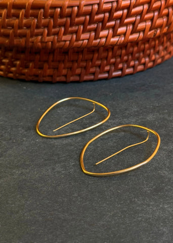 Gold Na-Gyen Tongpa Nyi Earrings