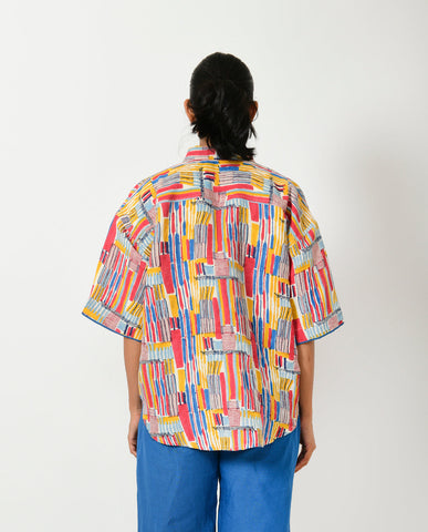 A Model Wearing Multicolor Organic Cotton Scribble Hand Block Linen Crop Shirt , curated by Only Ethikal
