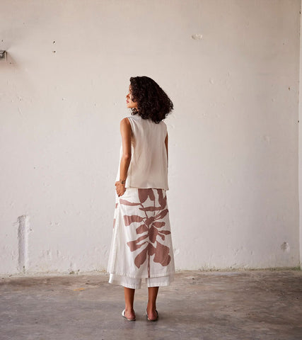 A Model Wearing Multicolor,Pure Cotton Butterscotch curated by Only Ethikal