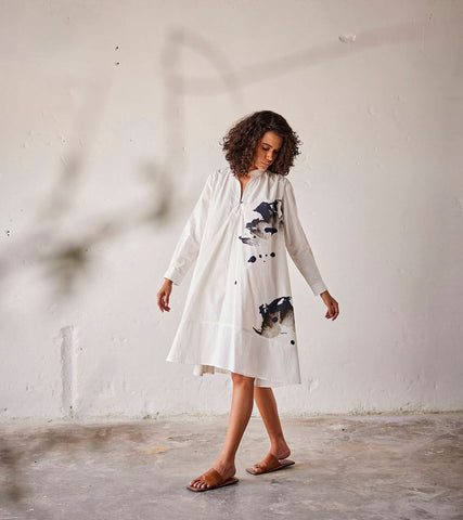 A Model Wearing White Pure Cotton Silver Lining curated by Only Ethikal