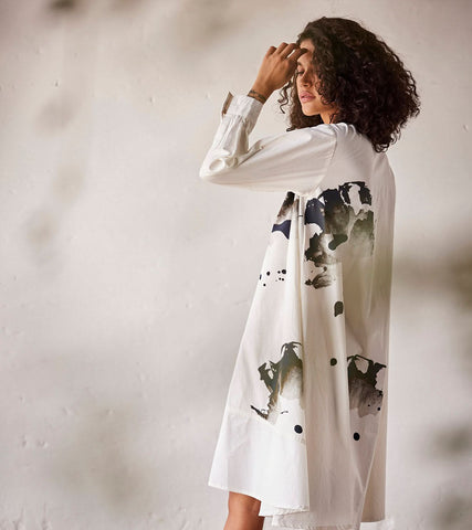 A Model Wearing White Pure Cotton Silver Lining curated by Only Ethikal